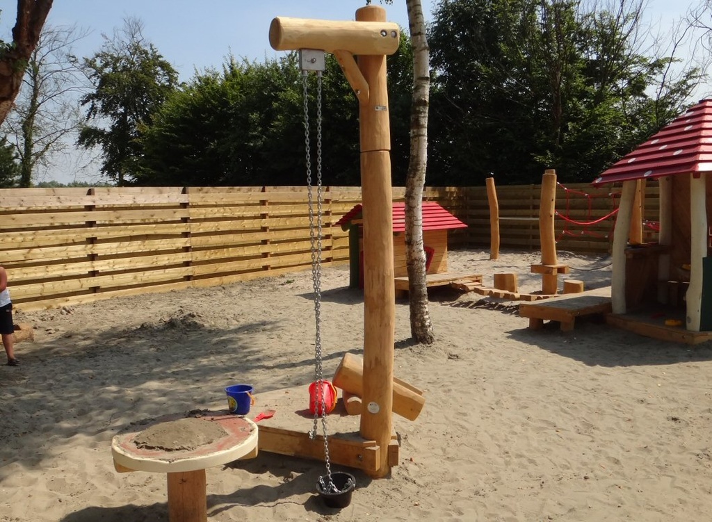 8.01.36 Kleine zandbouwstelling