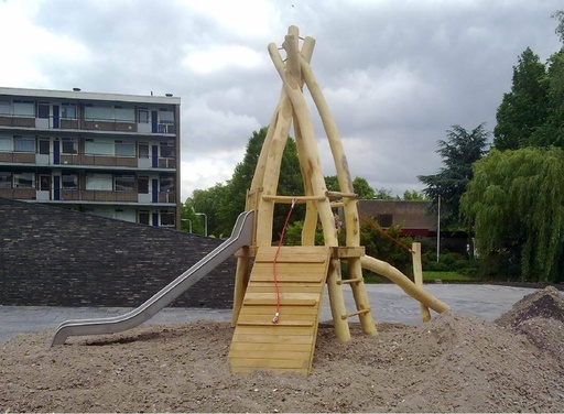 5.932 Speeltoren Klauterpiramide